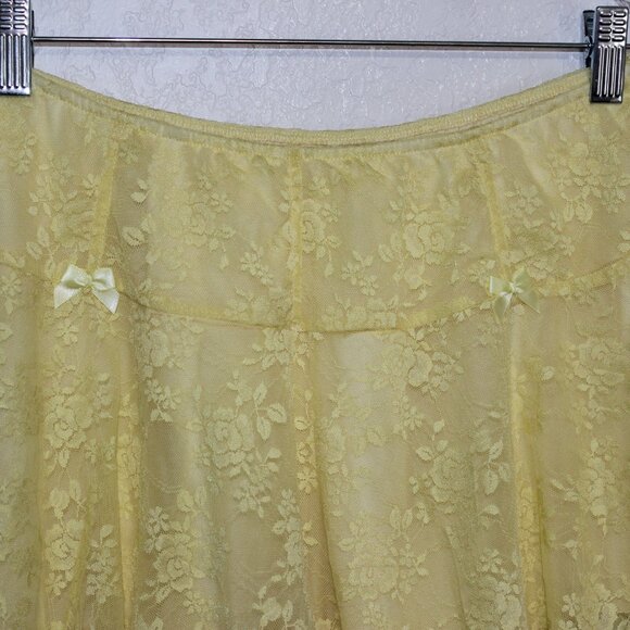 3 for $10 Ruffle Mini Skirt/Skort Size Medium - Picture 4 of 14